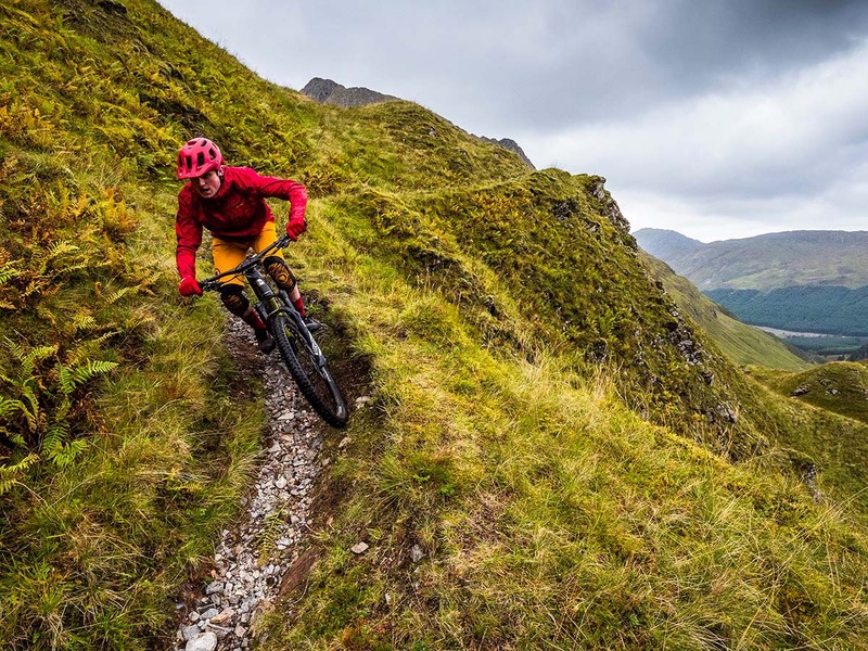 Endura chrániče na kolena SINGLETRACK Lite II černé